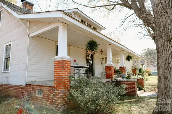 $324,900 | 208 Locust Street, Kannapolis, NC 28081