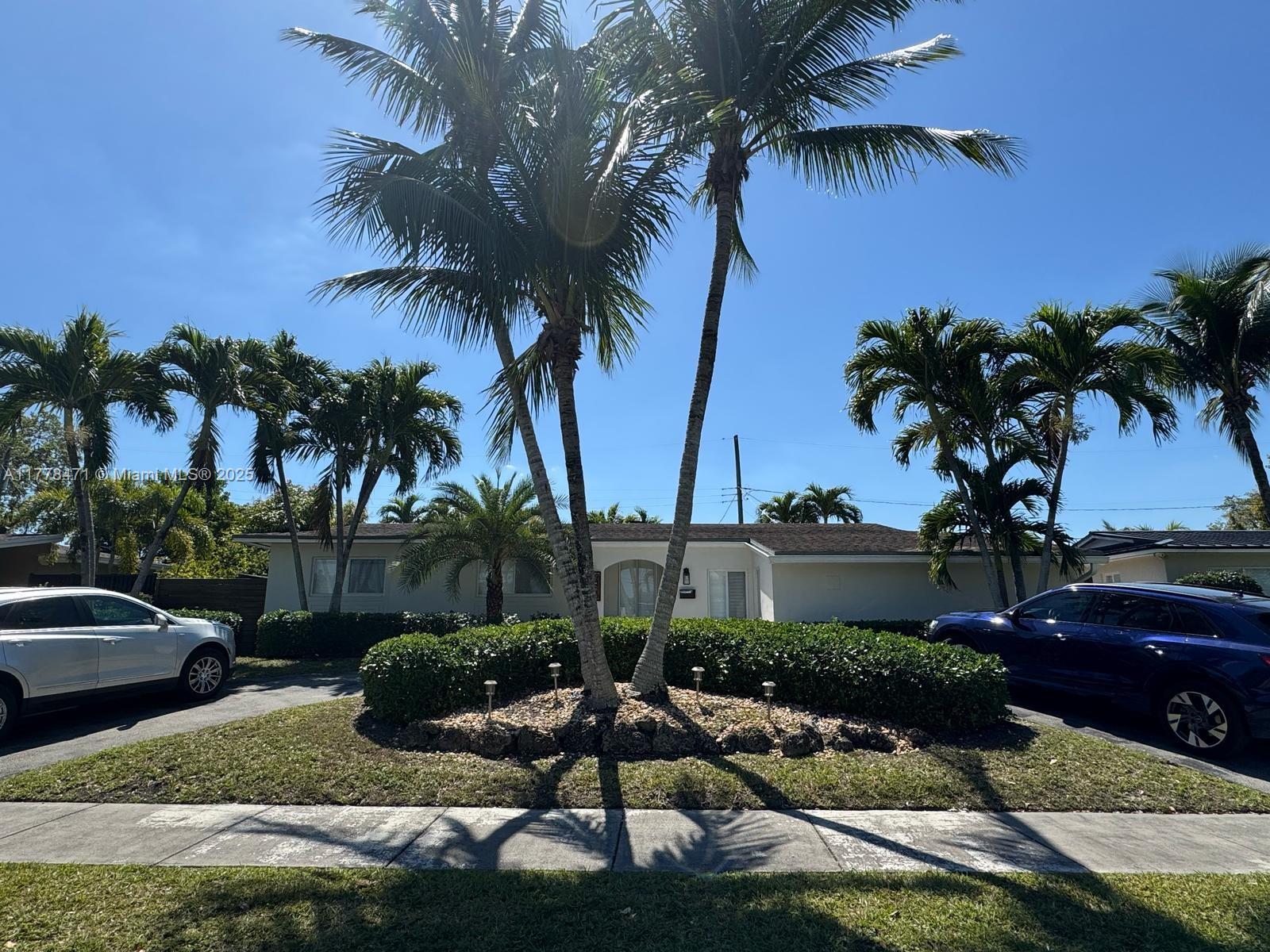 9800 Southwest 76th St  