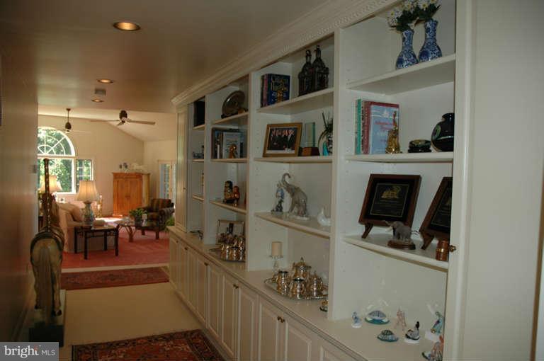 8562 Bozman Neavitt Road St. Michaels, MD 21663 - Photo 15 of 26 Interior (General)