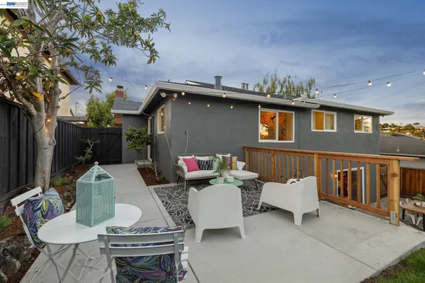 $1,295,000 | 3169 Aylesbury Court, Castro Valley, CA 94546
