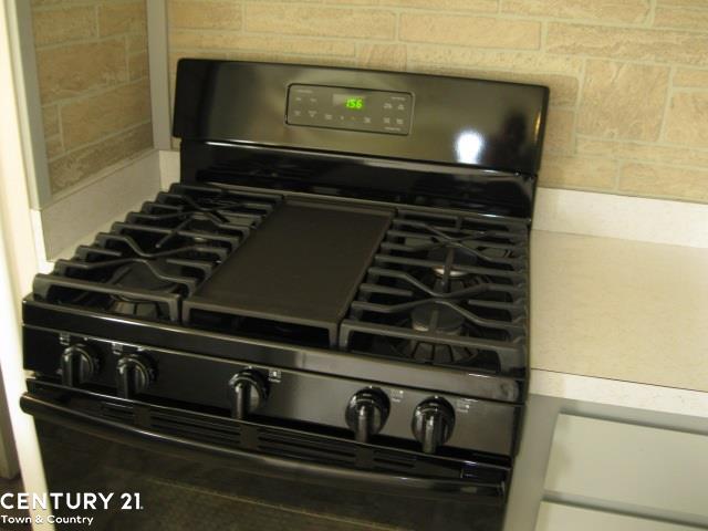 11348 Erdmann Road Sterling Heights, MI 48314 - Photo 7 of 39