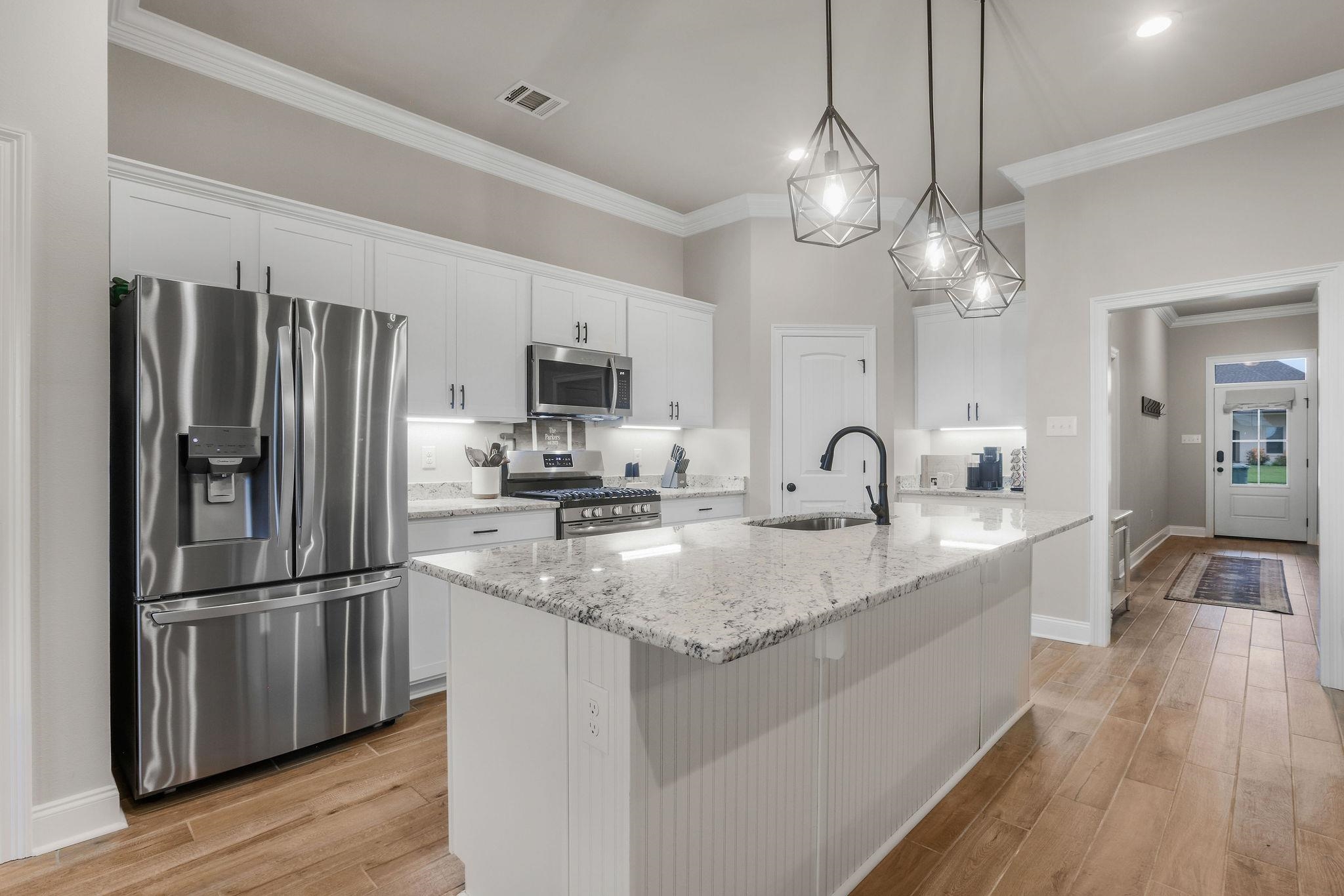 9988 Chipper Lane Foley, AL 36535 - Photo 10 of 26 Kitchen