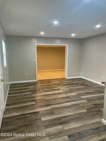 $1,995 | 1875 Oakwood Drive, Melbourne, FL 32935