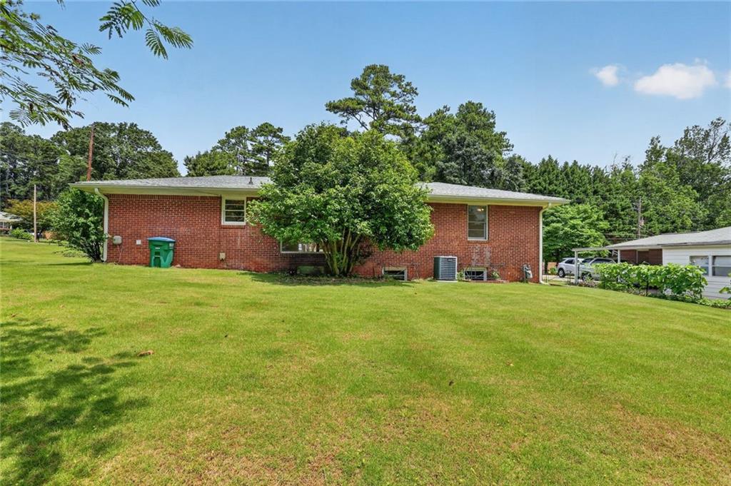 2839 Poplar Street Atlanta, GA 30340 - Photo 3 of 17