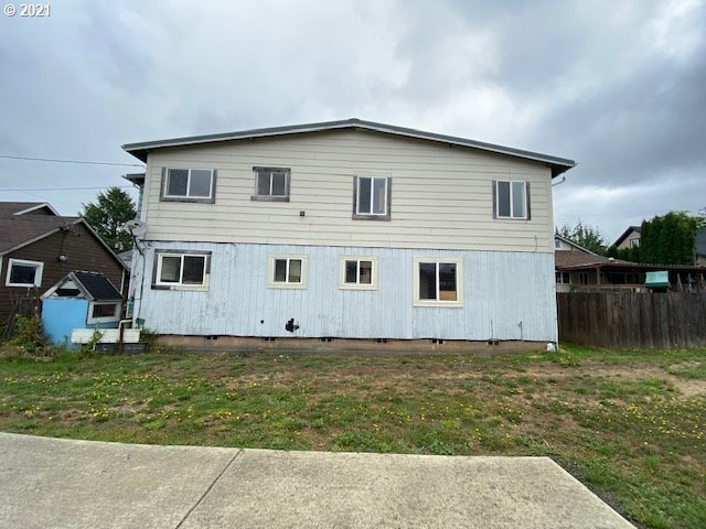 416 Willow Street Myrtle Point, OR 97458 - Photo 5 of 22 Gallery Image 5