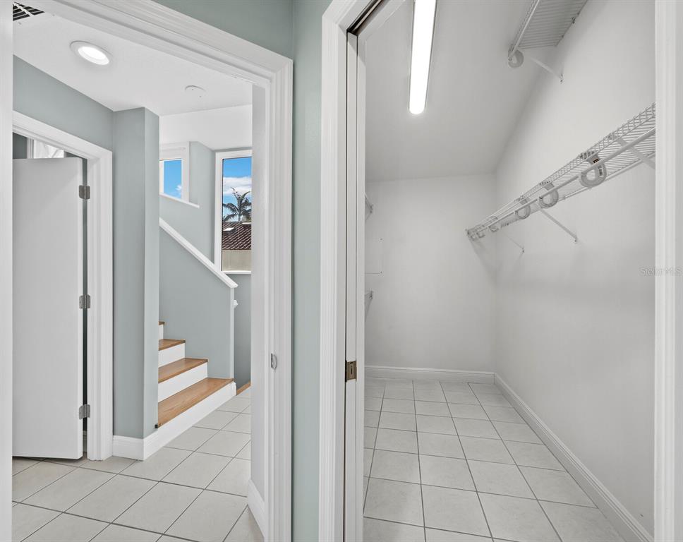 200 Cocoanut Avenue, Unit 7 Sarasota, FL 34236 - Photo 39 of 63 a view of an entryway and hallway