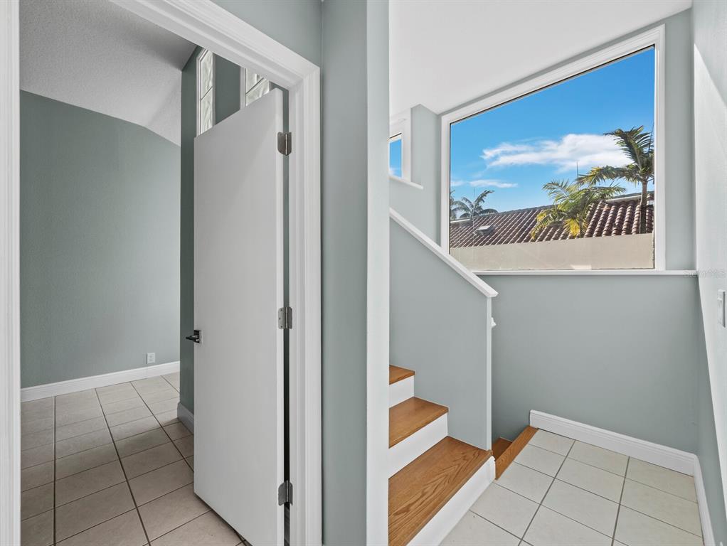 200 Cocoanut Avenue, Unit 7 Sarasota, FL 34236 - Photo 41 of 63