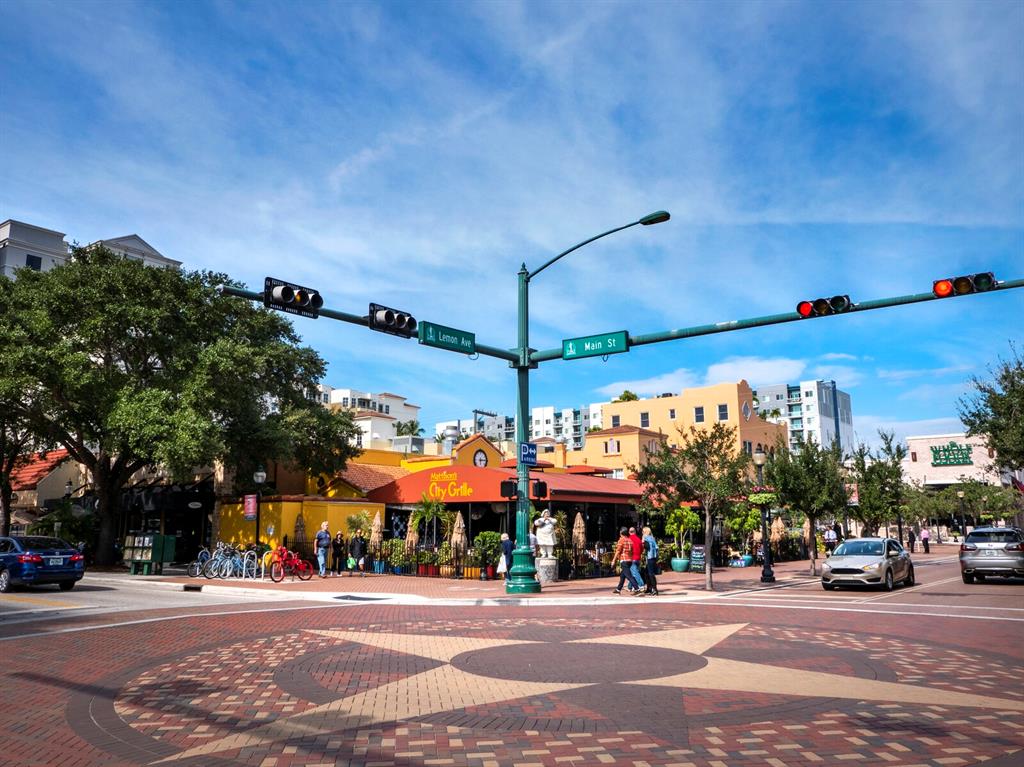 200 Cocoanut Avenue, Unit 7 Sarasota, FL 34236 - Photo 60 of 63 a view of a street with cars