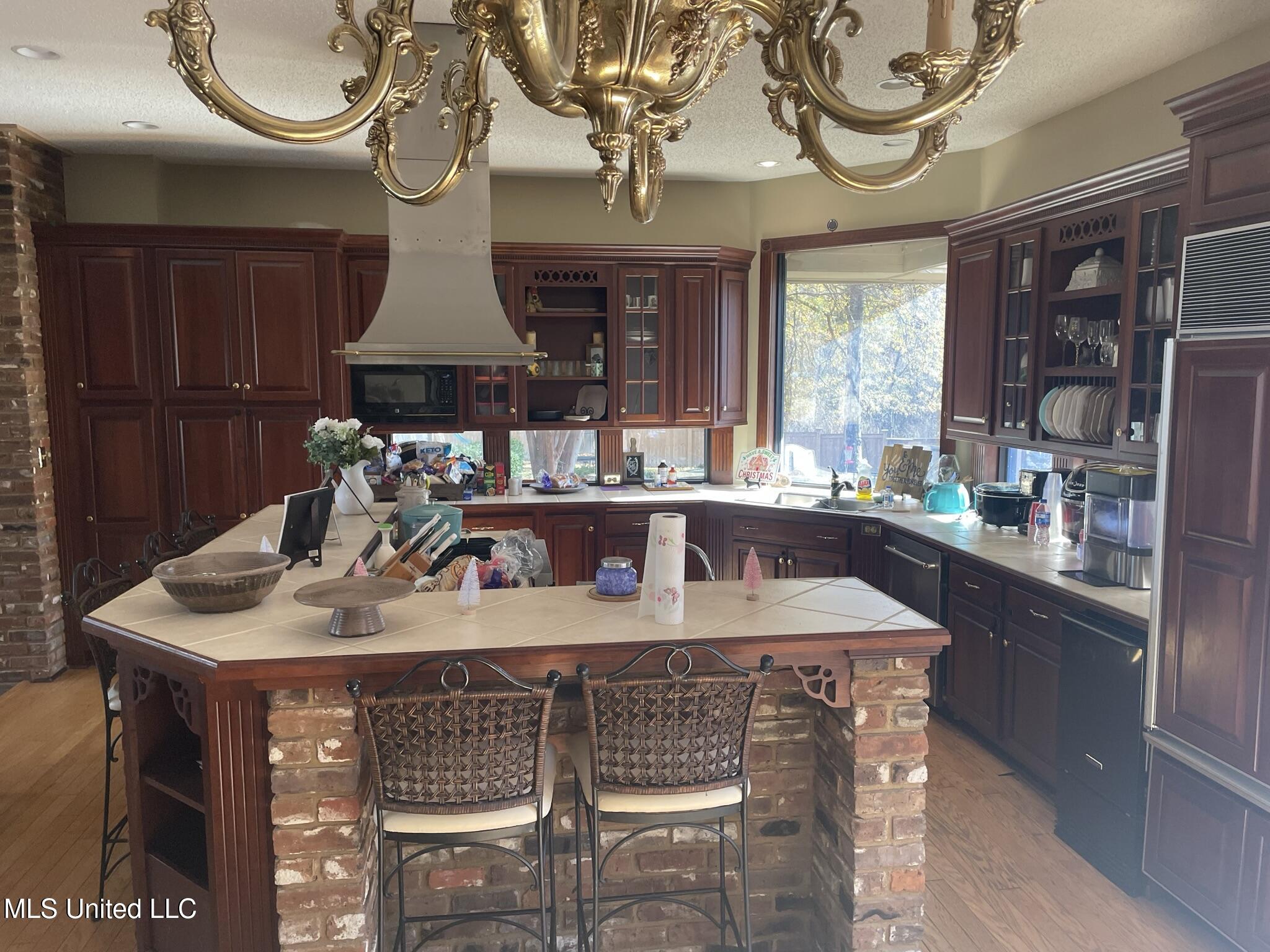 5 Lombardy Road Drew, MS 38737 - Photo 3 of 17 5 Lombardy Kitchen Island