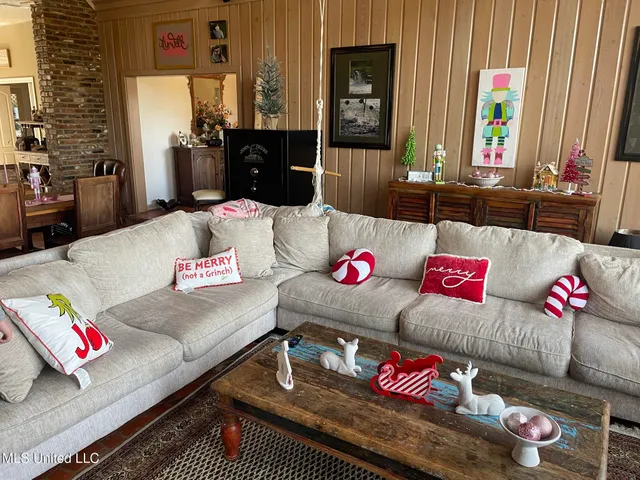 $389,000 | 5 Lombardy Road, Drew, MS 38737