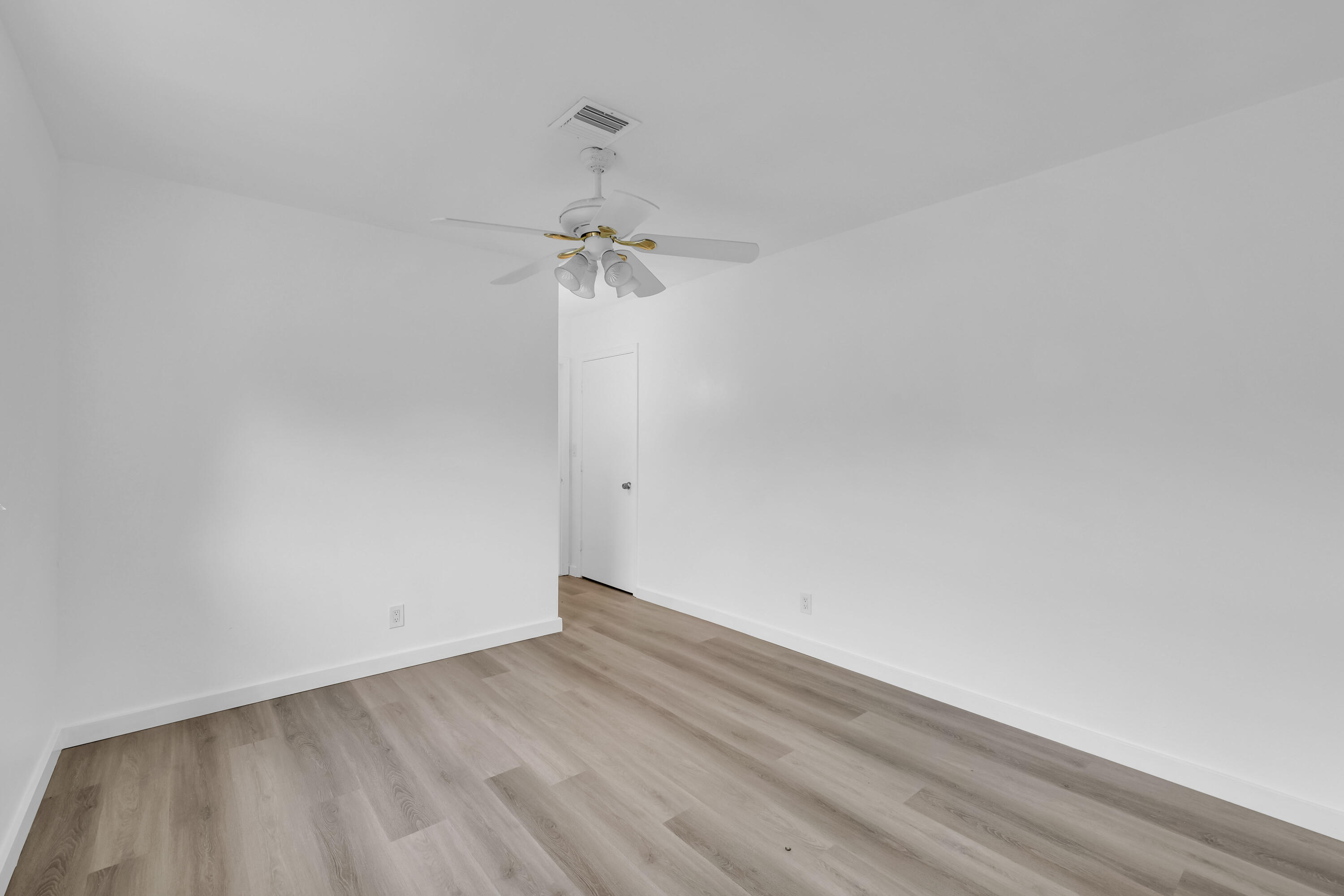 685 Ipswich Street Boca Raton, FL 33487 - Photo 31 of 46 681 Ipswich St - 35