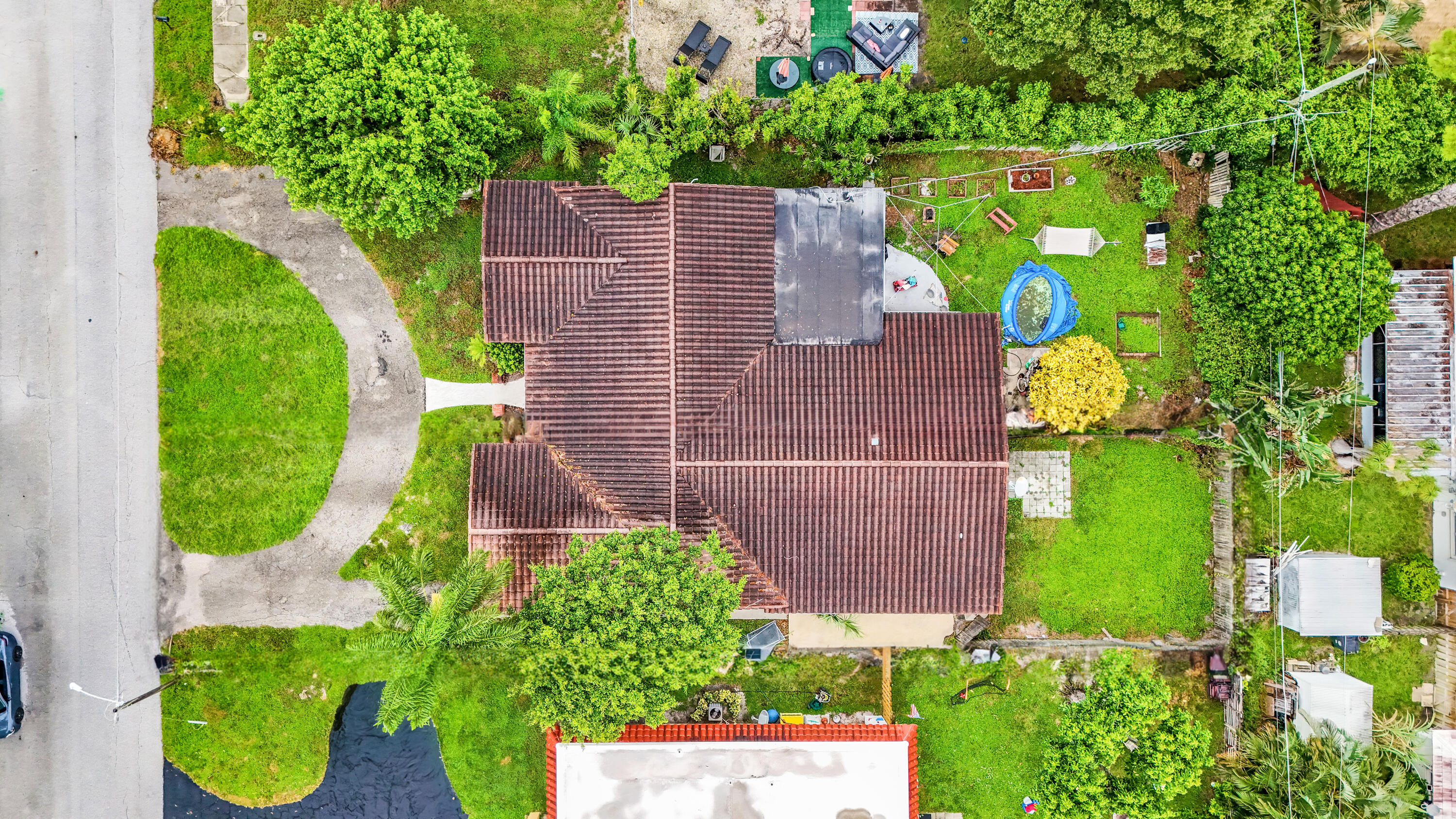 685 Ipswich Street Boca Raton, FL 33487 - Photo 4 of 46 overview