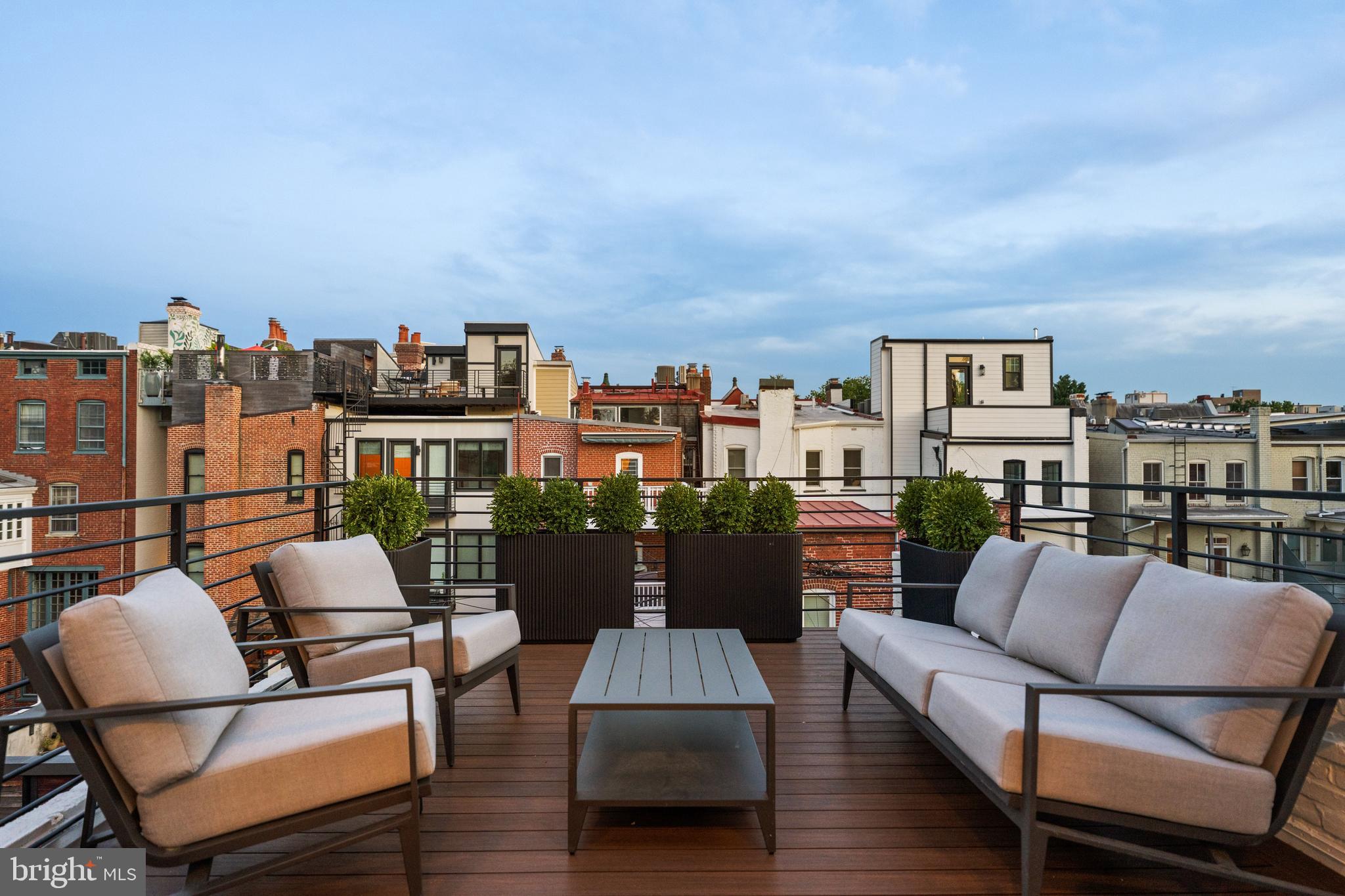 1716 Swann Street Northwest Washington, DC 20009 - Photo 33 of 37