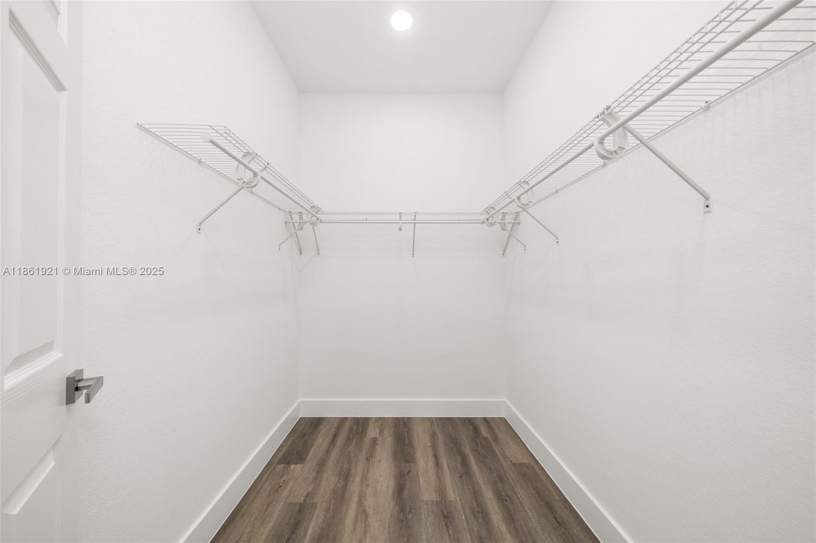 1457 Mitchell Drive Sebring, FL 33872 - Photo 16 of 48