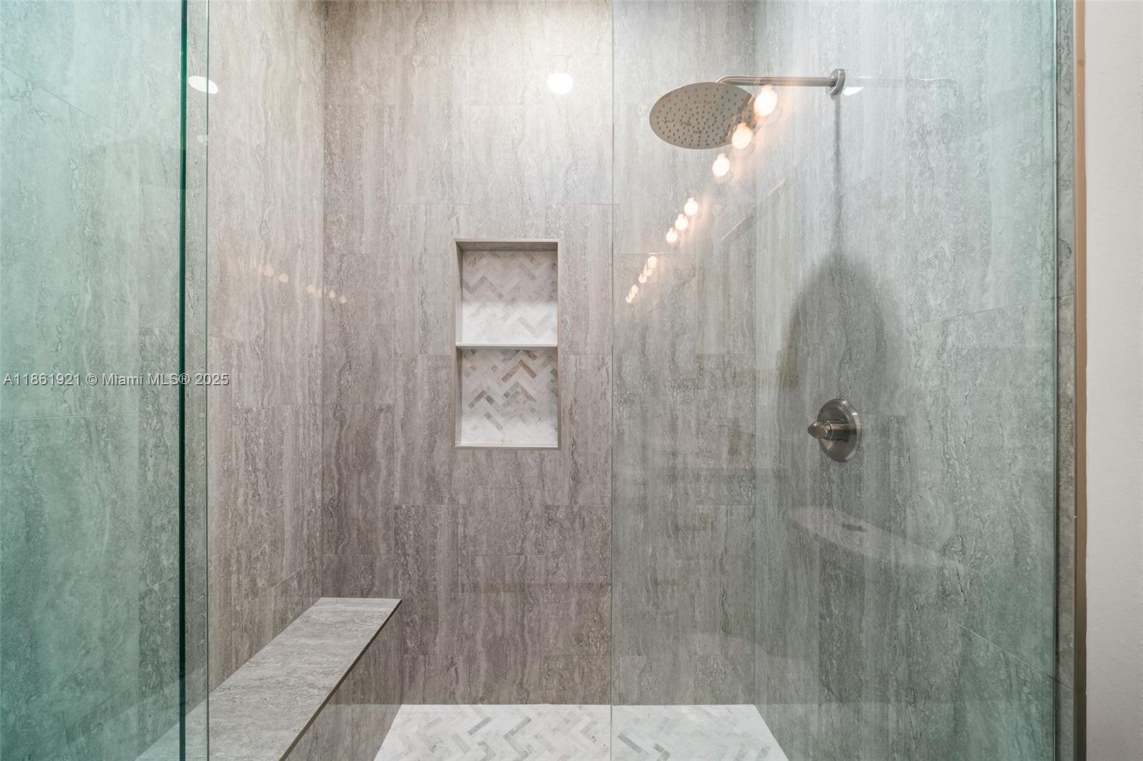 1457 Mitchell Drive Sebring, FL 33872 - Photo 19 of 48