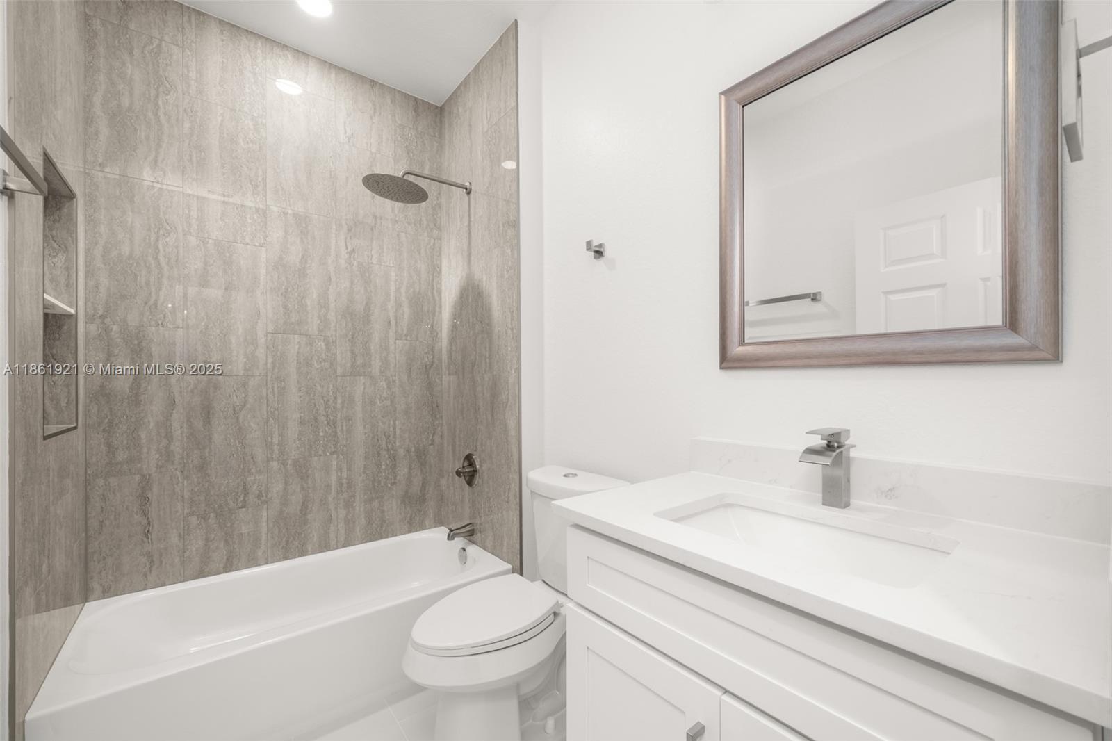 1457 Mitchell Drive Sebring, FL 33872 - Photo 24 of 48