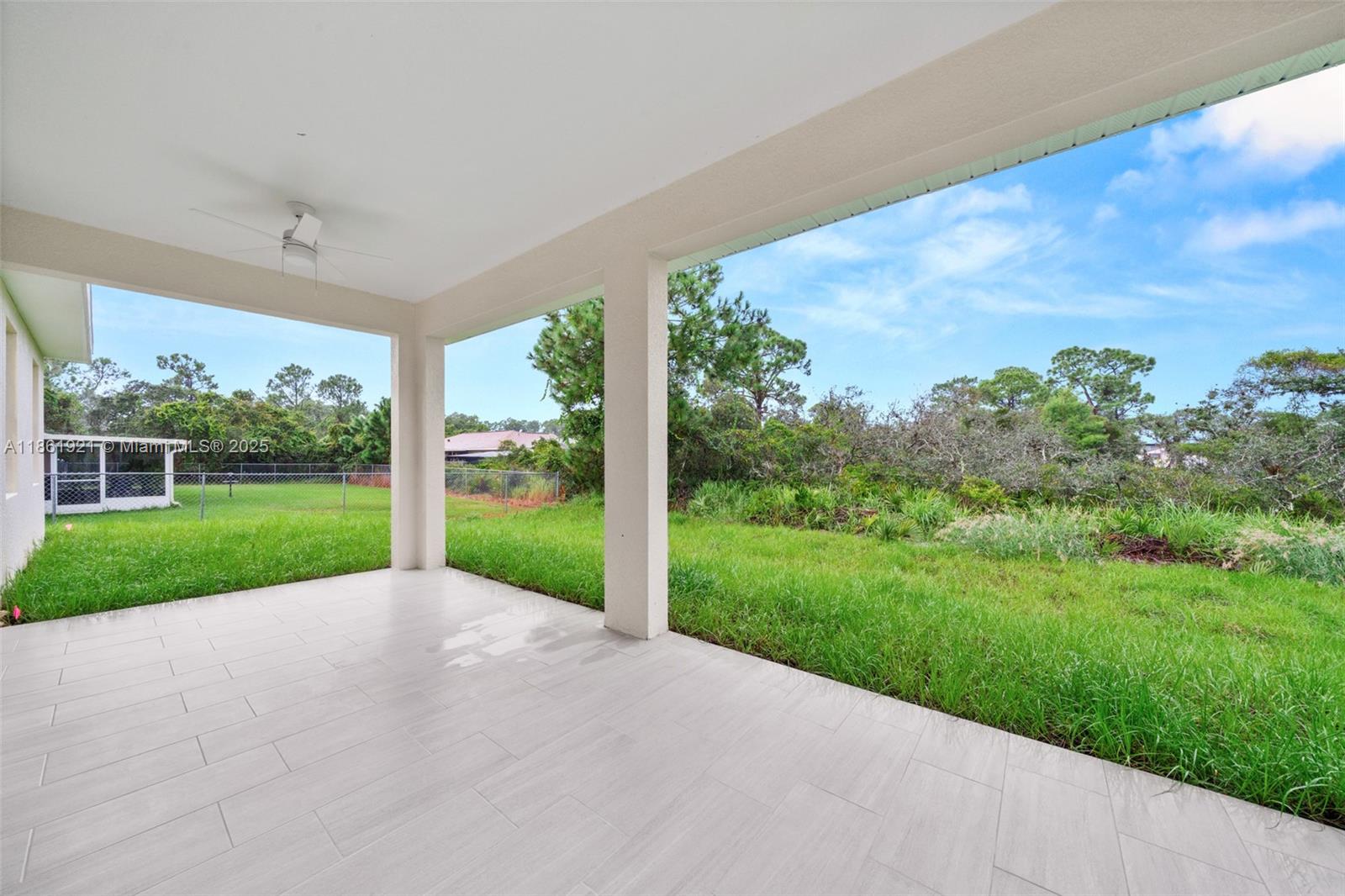 1457 Mitchell Drive Sebring, FL 33872 - Photo 33 of 48