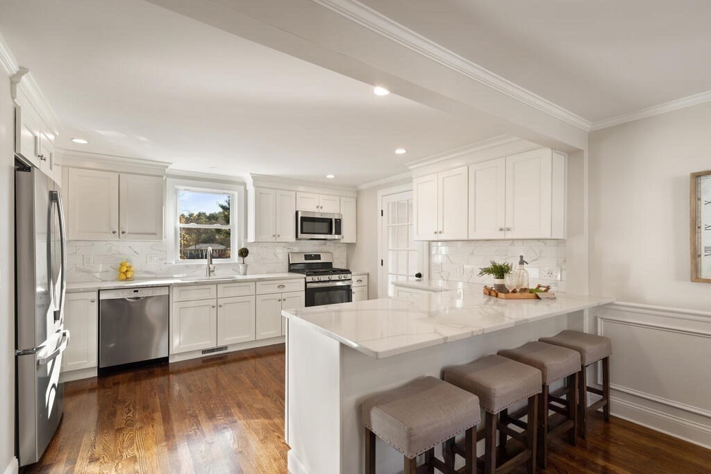 6 Anthony Road North Reading, MA 01864 - Photo 3 of 27