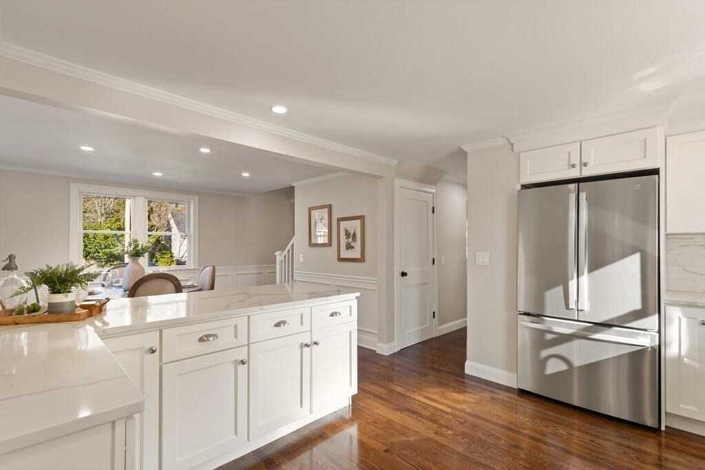 6 Anthony Road North Reading, MA 01864 - Photo 4 of 27