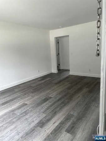 $1,950 | 570 Fairview Avenue, Unit 14, Fairview, NJ 07022
