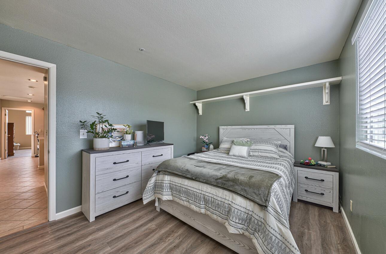18067 Stonehaven Salinas, CA 93908 - Photo 26 of 33 a bedroom with a bed and a dresser