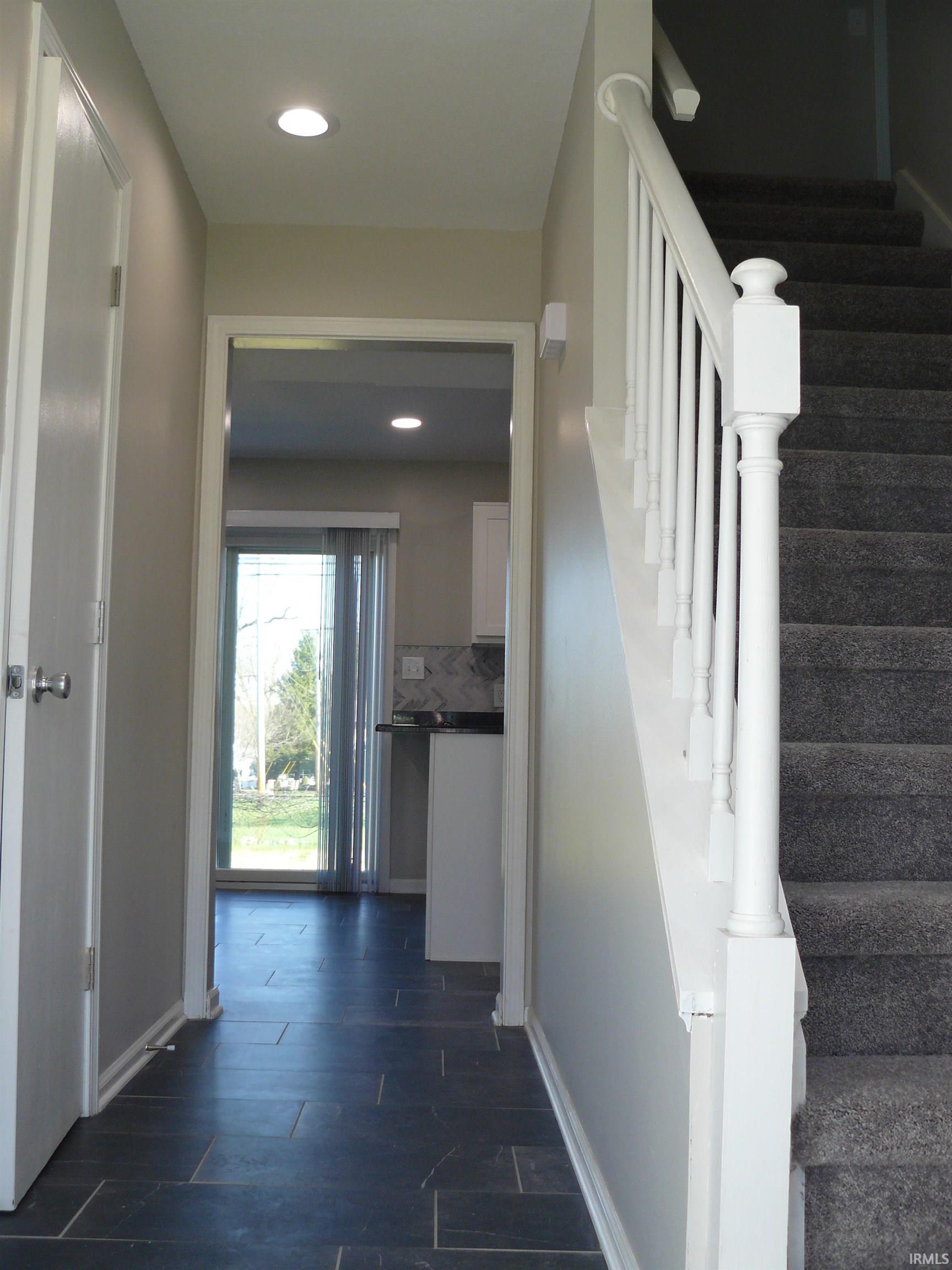 3728 North Washington Road Fort Wayne, IN 46802 - Photo 2 of 25