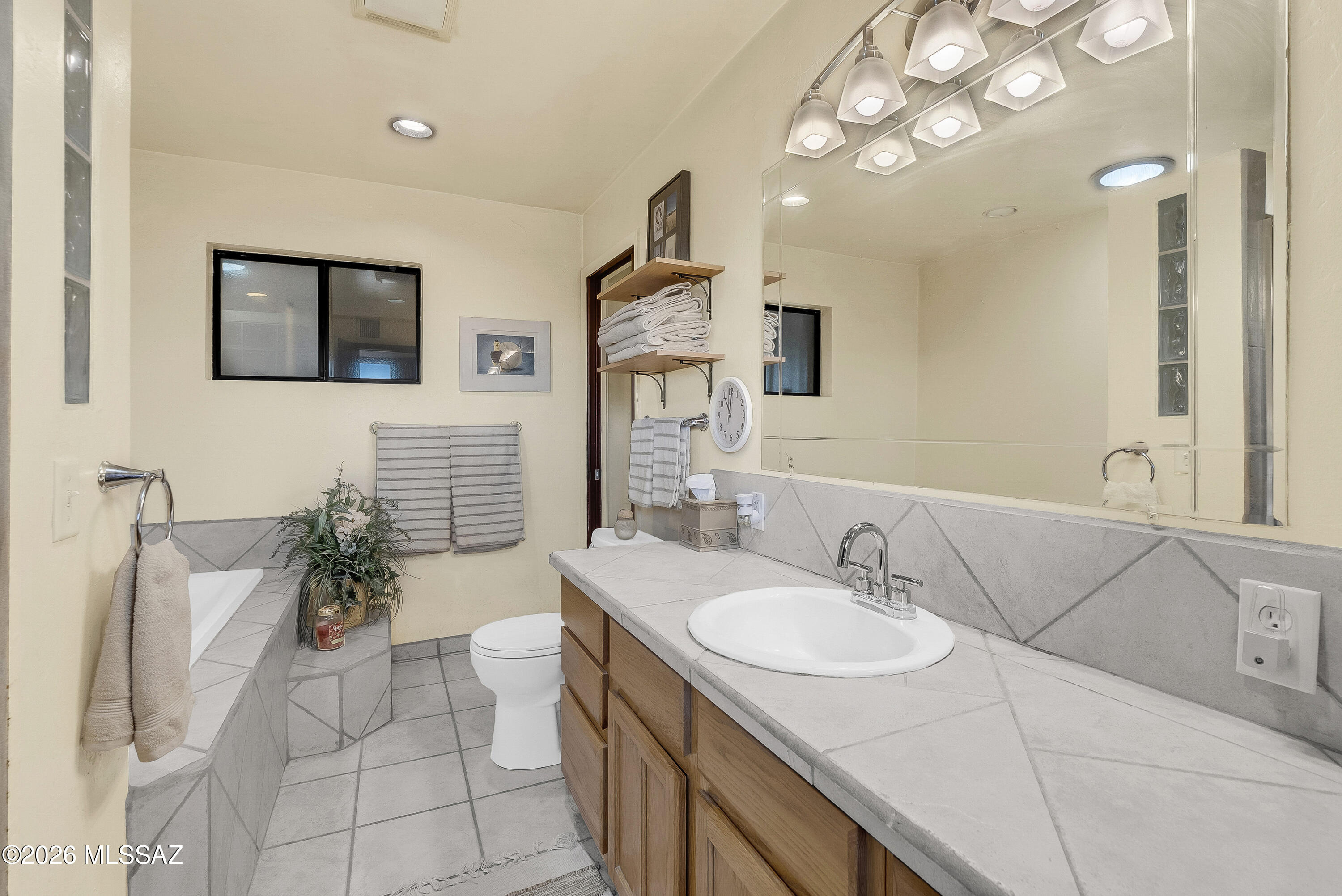132 West River Road Tucson, AZ 85704 - Photo 22 of 38 Gallery Image 22