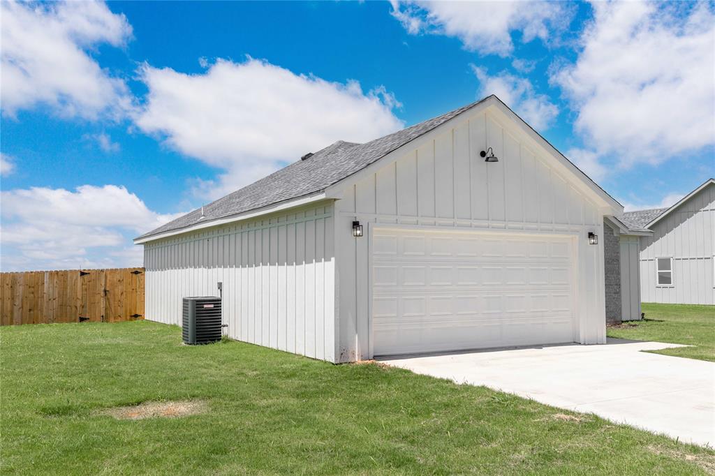 119 Gunner Trail Early, TX 76802 - Photo 5 of 29