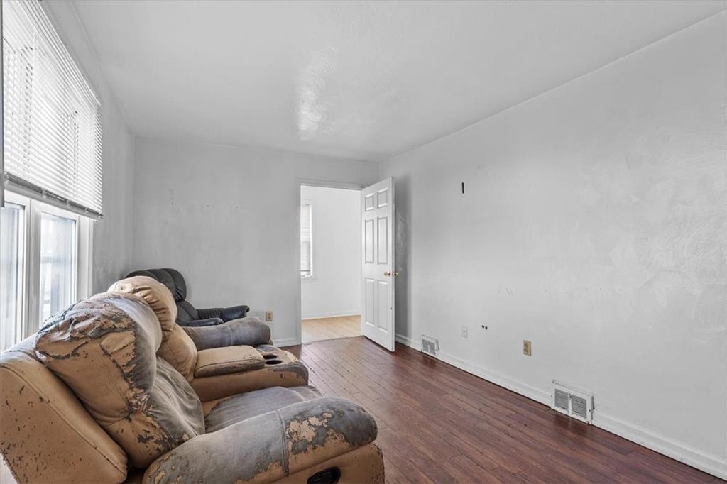 709-713 Freeport Road Creighton, PA 15030 - Photo 2 of 25 Gallery Image 2