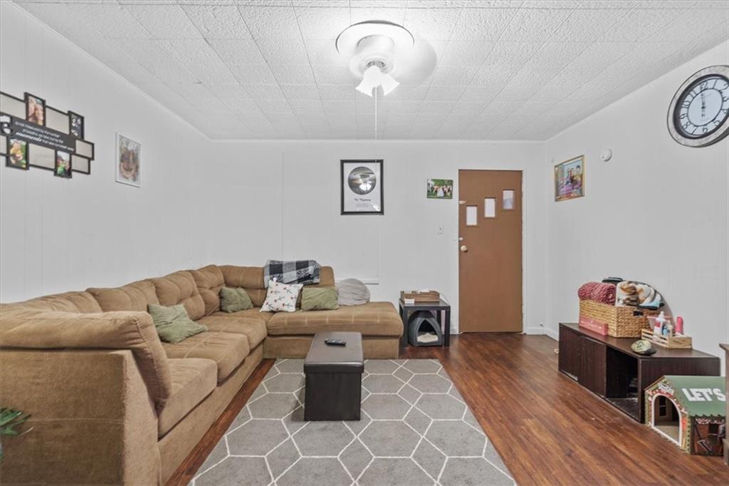 709-713 Freeport Road Creighton, PA 15030 - Photo 22 of 25 Gallery Image 22