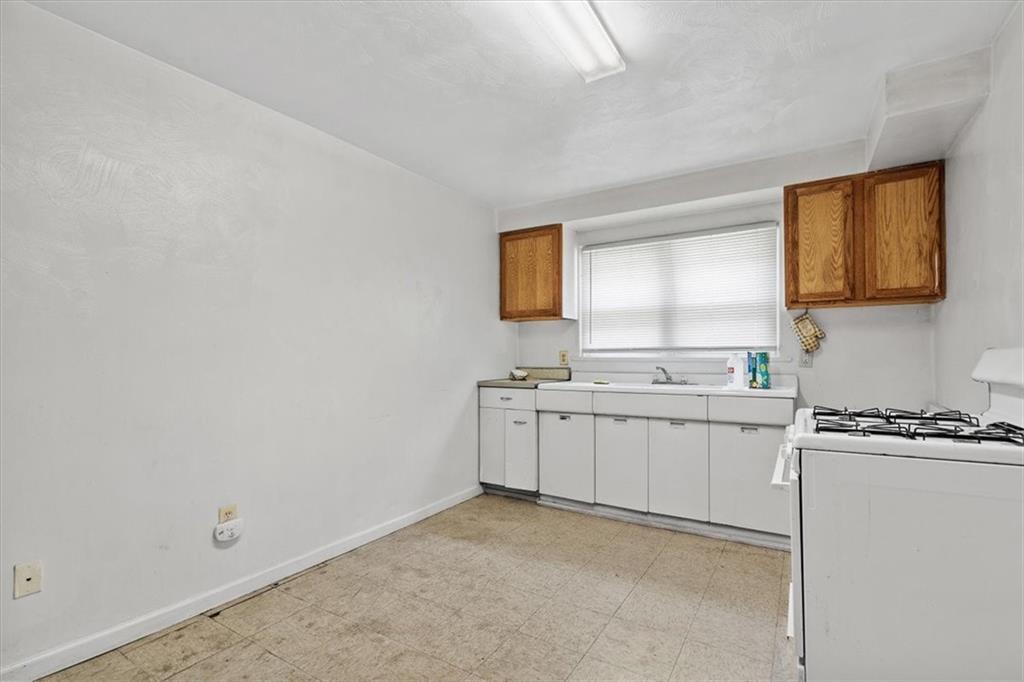 709-713 Freeport Road Creighton, PA 15030 - Photo 3 of 25 Gallery Image 3