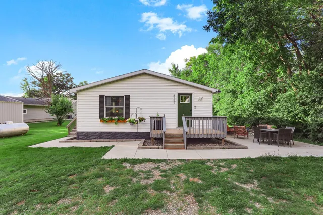 $259,900 | 8752 51st Street Northwest, Annandale, MN 55302