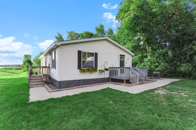 $259,900 | 8752 51st Street Northwest, Annandale, MN 55302
