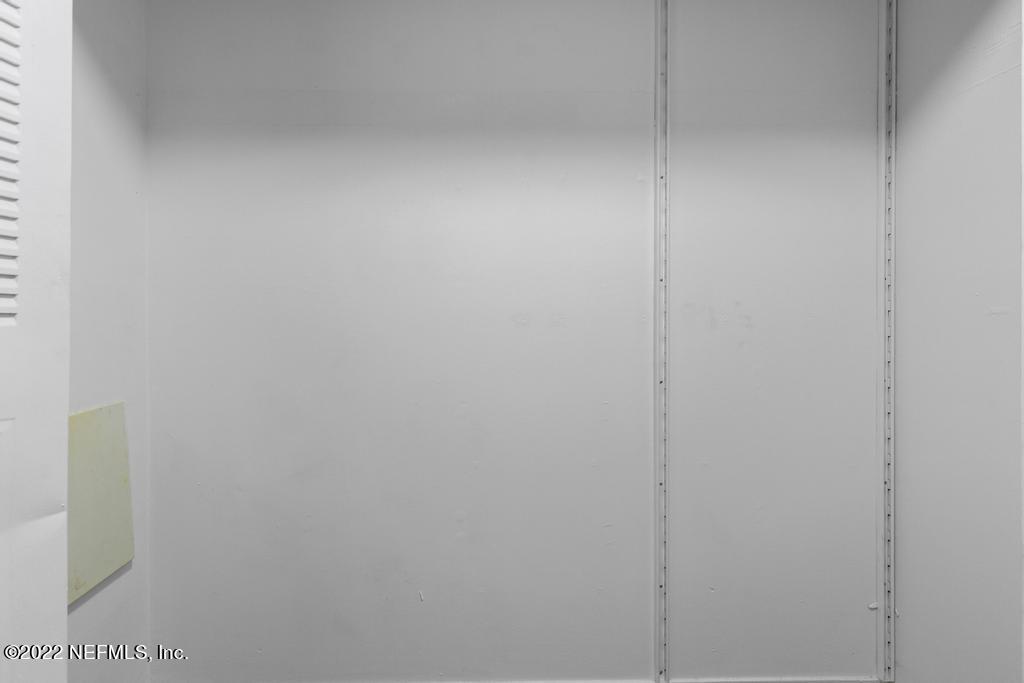 1647 El Camino Road, Unit 5 Jacksonville, FL 32216 - Photo 26 of 44 a close up view of shower hardwood