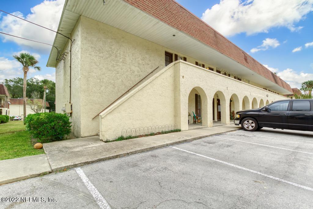 1647 El Camino Road, Unit 5 Jacksonville, FL 32216 - Photo 5 of 44 a view of parking
