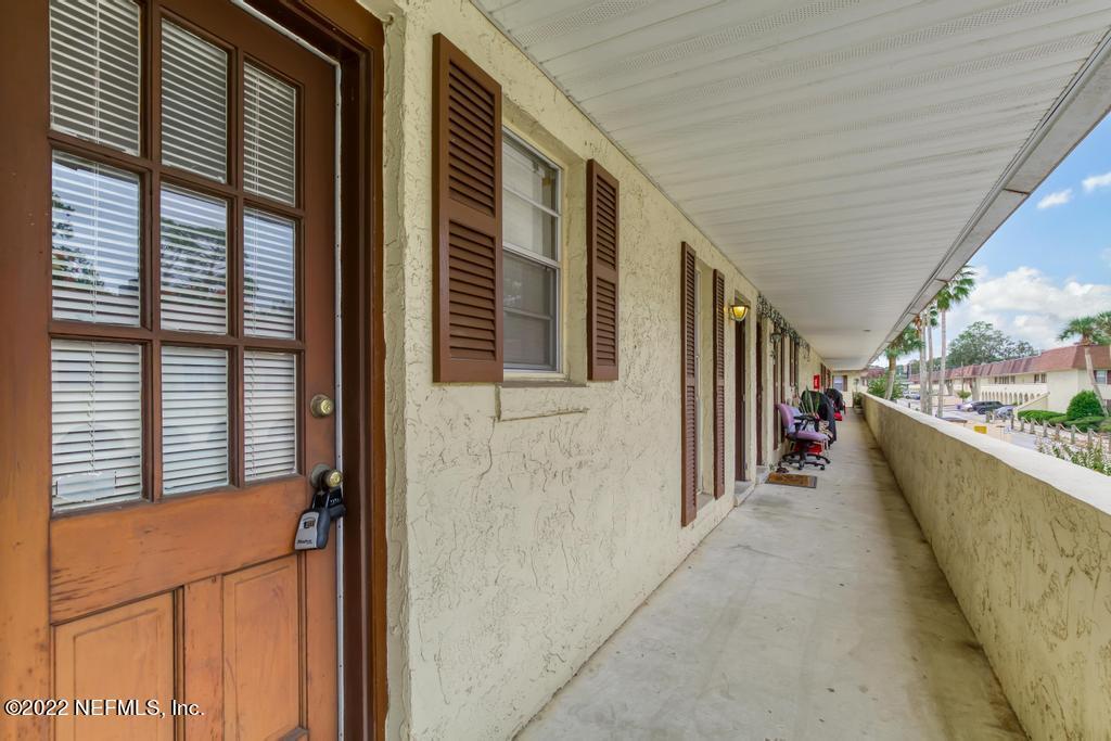 1647 El Camino Road, Unit 5 Jacksonville, FL 32216 - Photo 6 of 44 a view of balcony