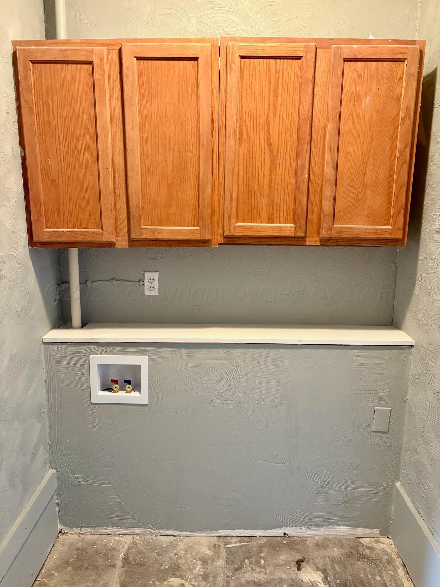 1114 Parr Street Amarillo, TX 79106 - Photo 25 of 28 a view of cupboard