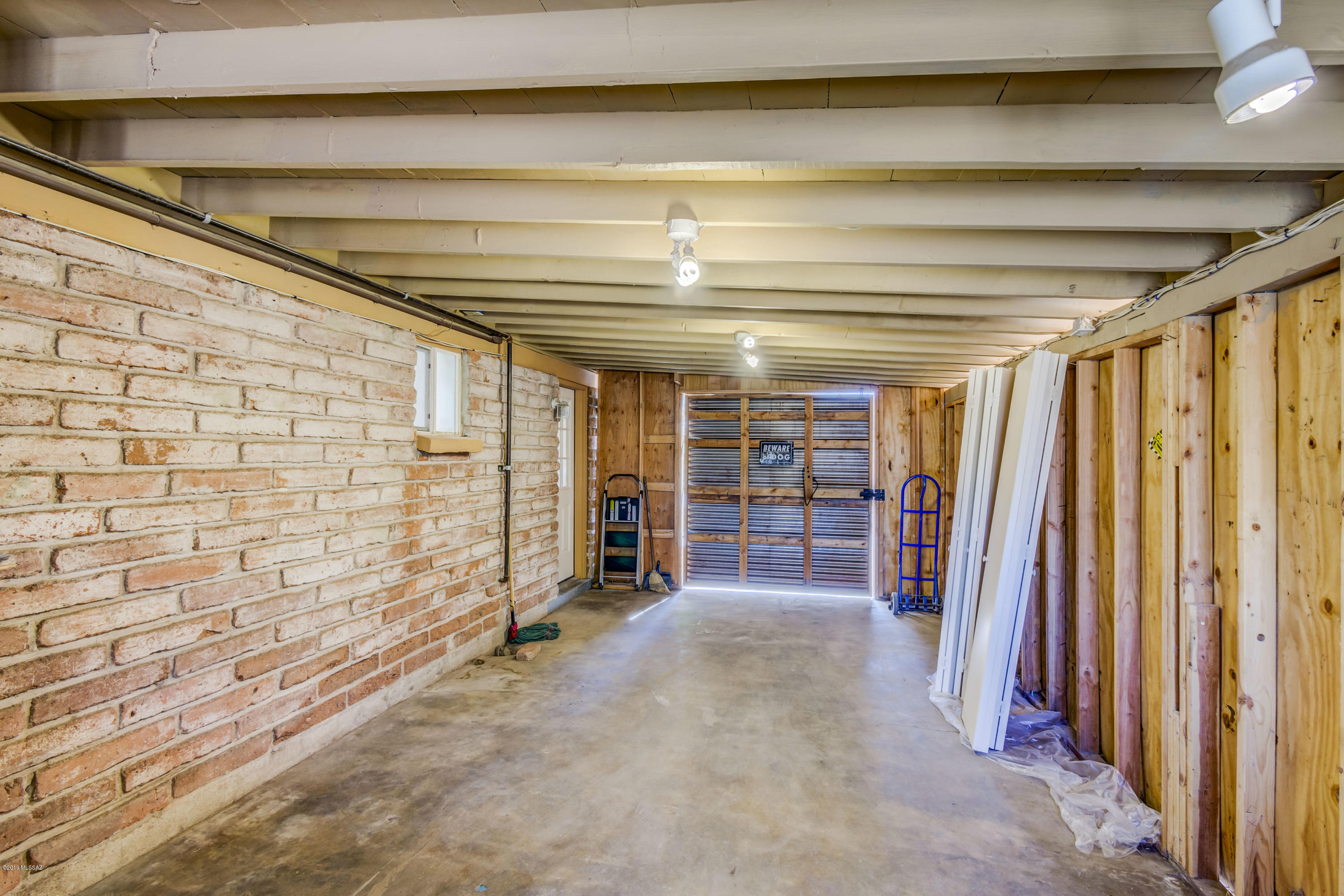 248 East Roger Road Tucson, AZ 85705 - Photo 16 of 17
