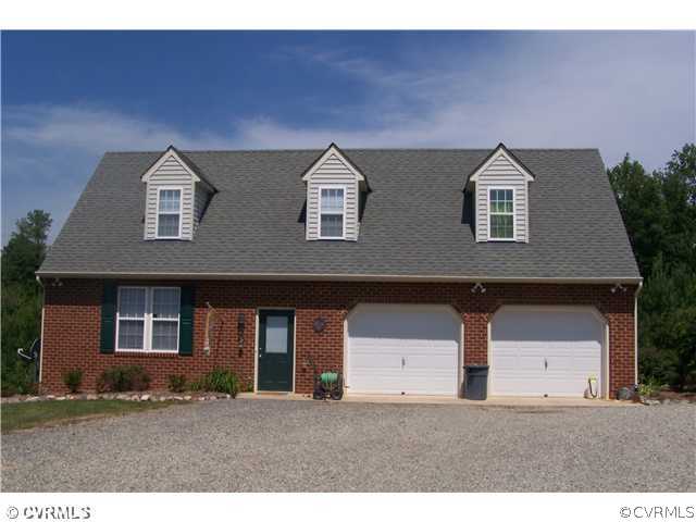 4695 Old Buckingham Road Powhatan, VA 23139 - Photo 2 of 18 Gallery Image 2