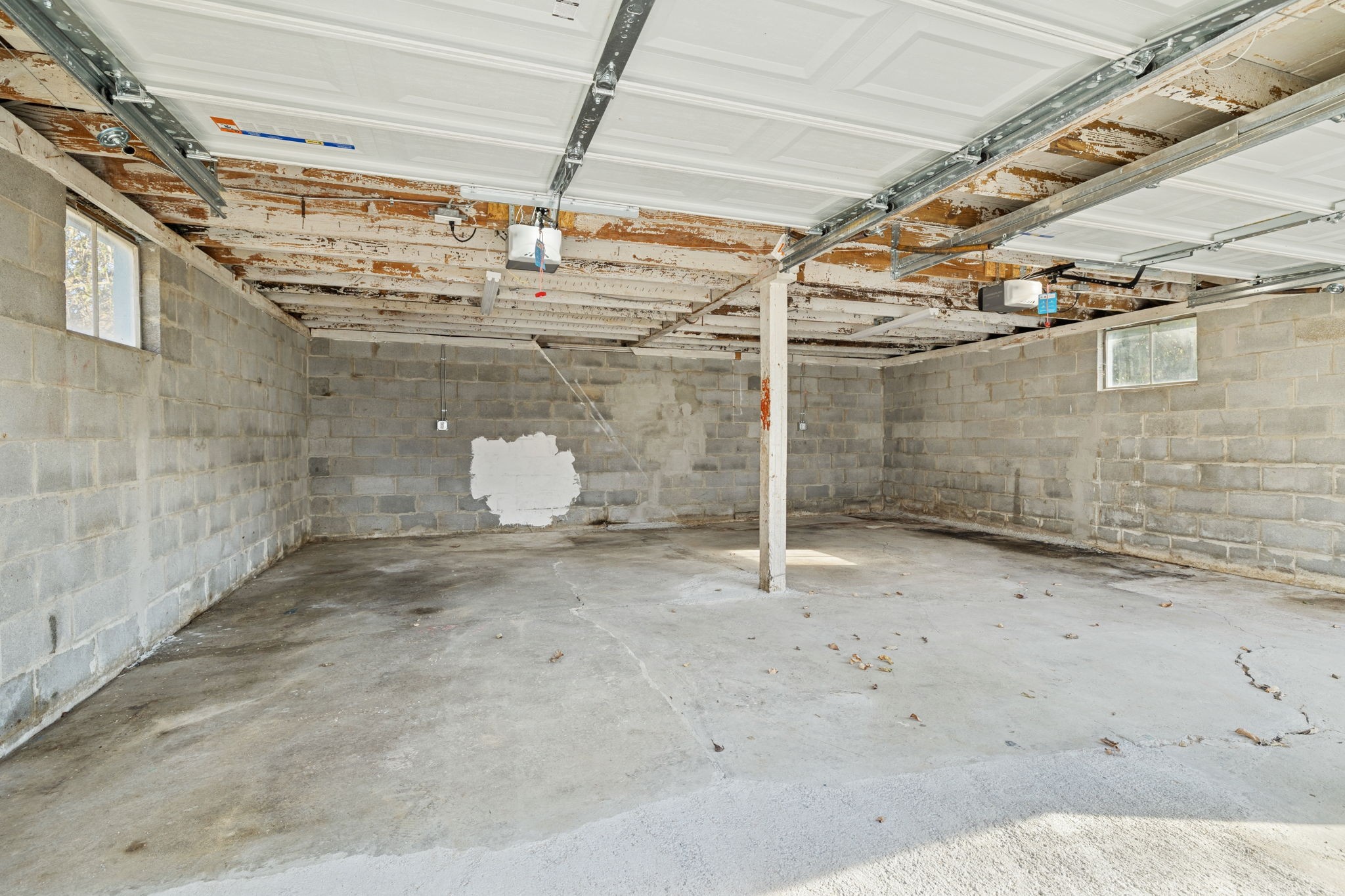 3103 Hillside Road Nashville, TN 37207 - Photo 20 of 23 a view of a room