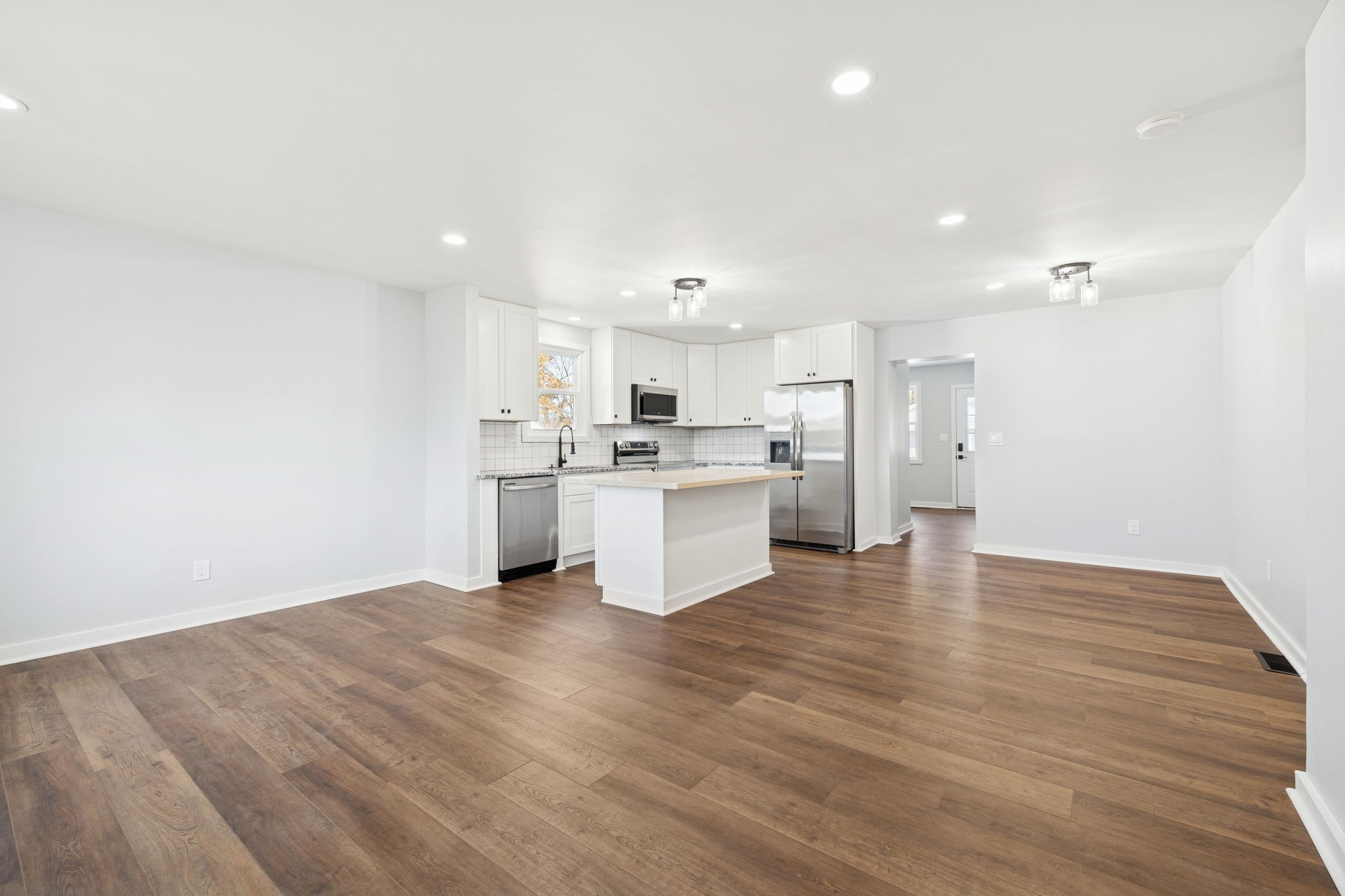 3103 Hillside Road Nashville, TN 37207 - Photo 4 of 23 a view of kitchen with wooden floor
