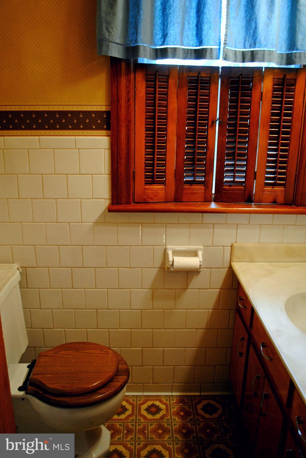 1657 Old Manchester Road Westminster, MD 21157 - Photo 19 of 30 Bath