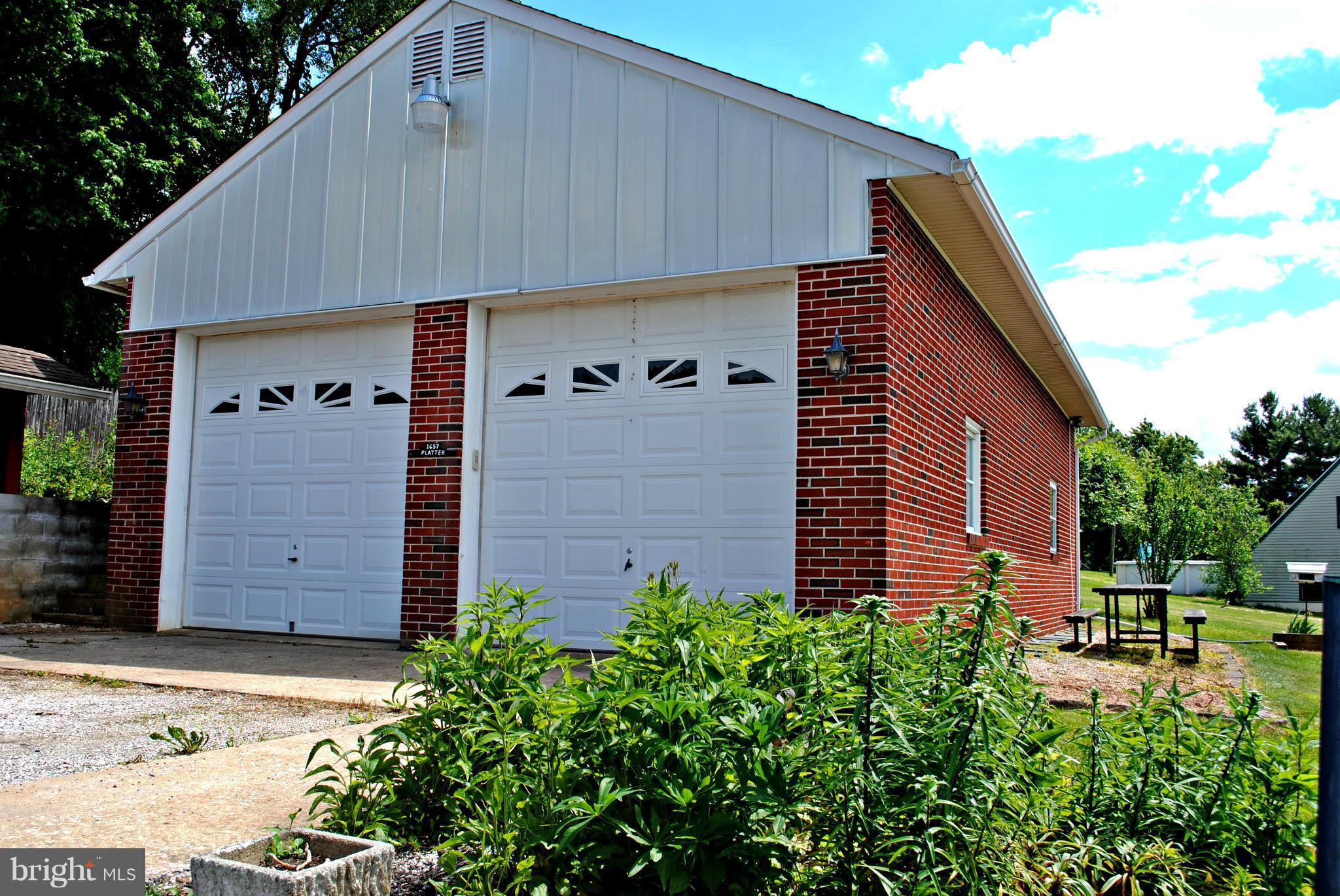 1657 Old Manchester Road Westminster, MD 21157 - Photo 7 of 30 Garage