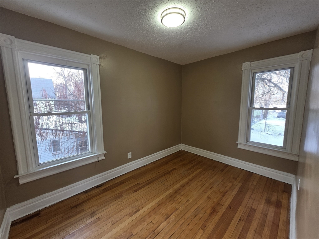 184 King Street, Unit 2 Springfield, MA 01109 - Photo 14 of 18