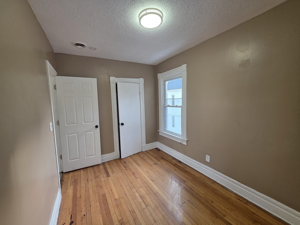 184 King Street, Unit 2 Springfield, MA 01109 - Photo 15 of 18