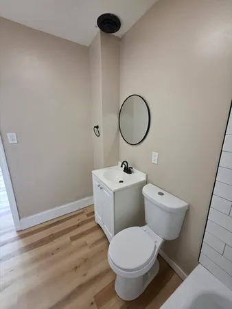$2,200 | 184 King Street, Unit 2, Springfield, MA 01109