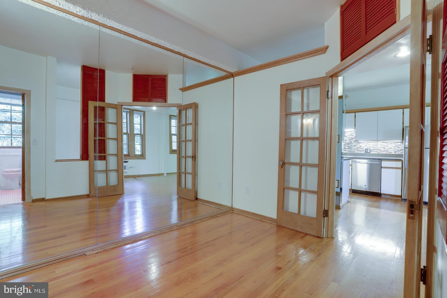 2032 Belmont Road Northwest, Unit 404 Washington, DC 20009 - Photo 15 of 37 Gallery Image 15