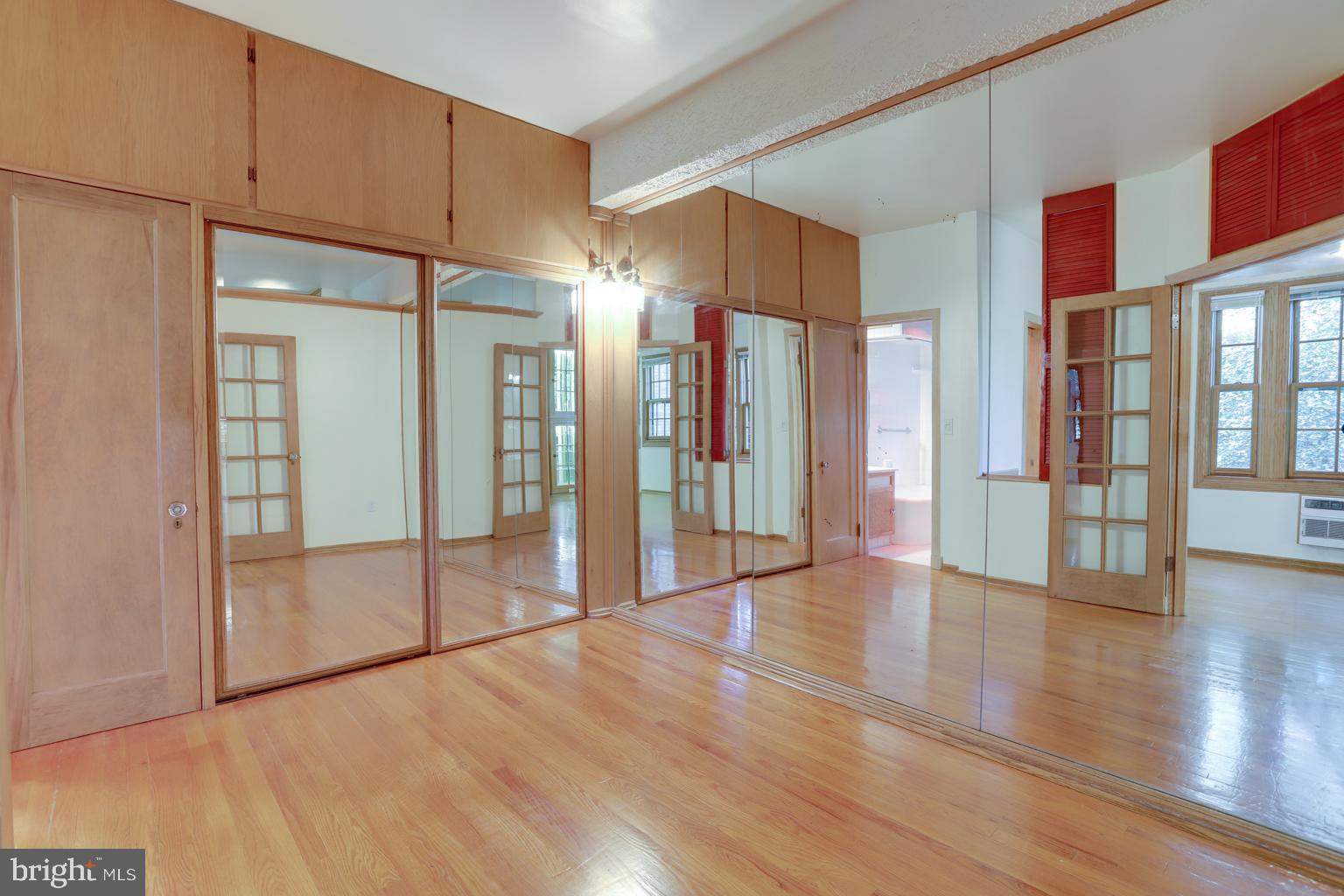 2032 Belmont Road Northwest, Unit 404 Washington, DC 20009 - Photo 19 of 37 Gallery Image 19