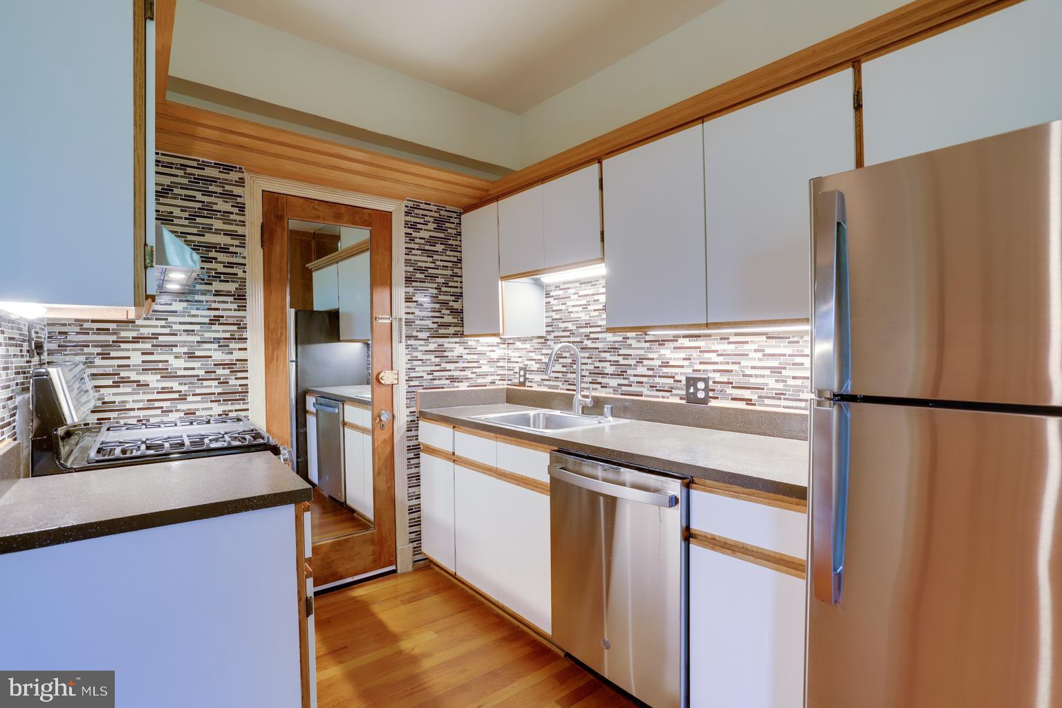 2032 Belmont Road Northwest, Unit 404 Washington, DC 20009 - Photo 22 of 37 Gallery Image 22
