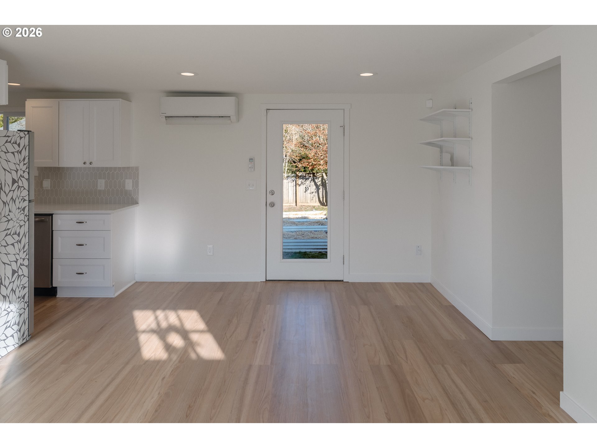 4815 Southwest Dickinson Street Portland, OR 97219 - Photo 11 of 27